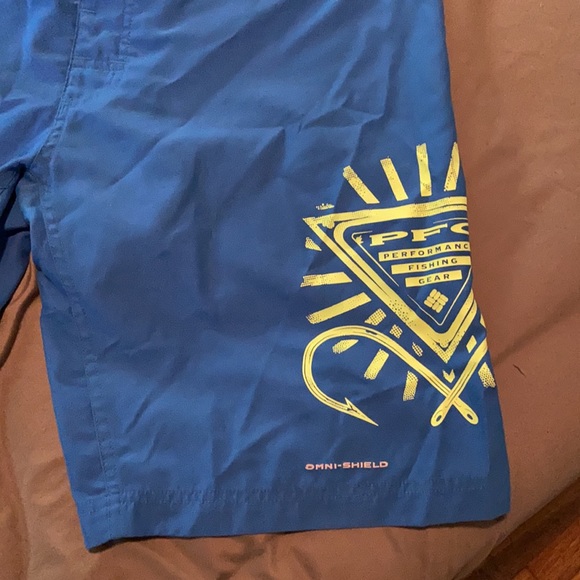 Columbia Omni-Shield Tie Waist Board Shorts - Picture 2 of 9